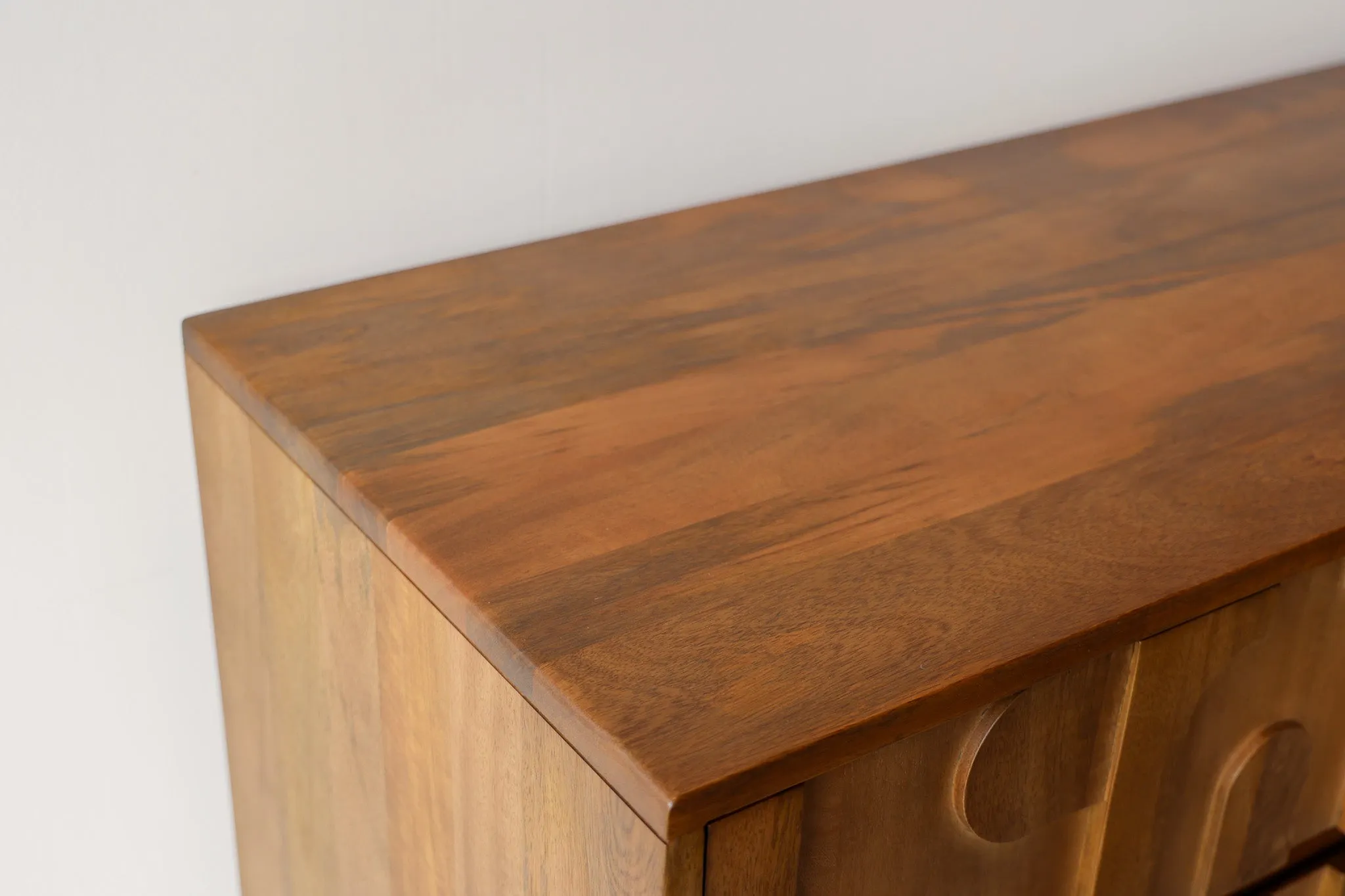 Funky Dresser