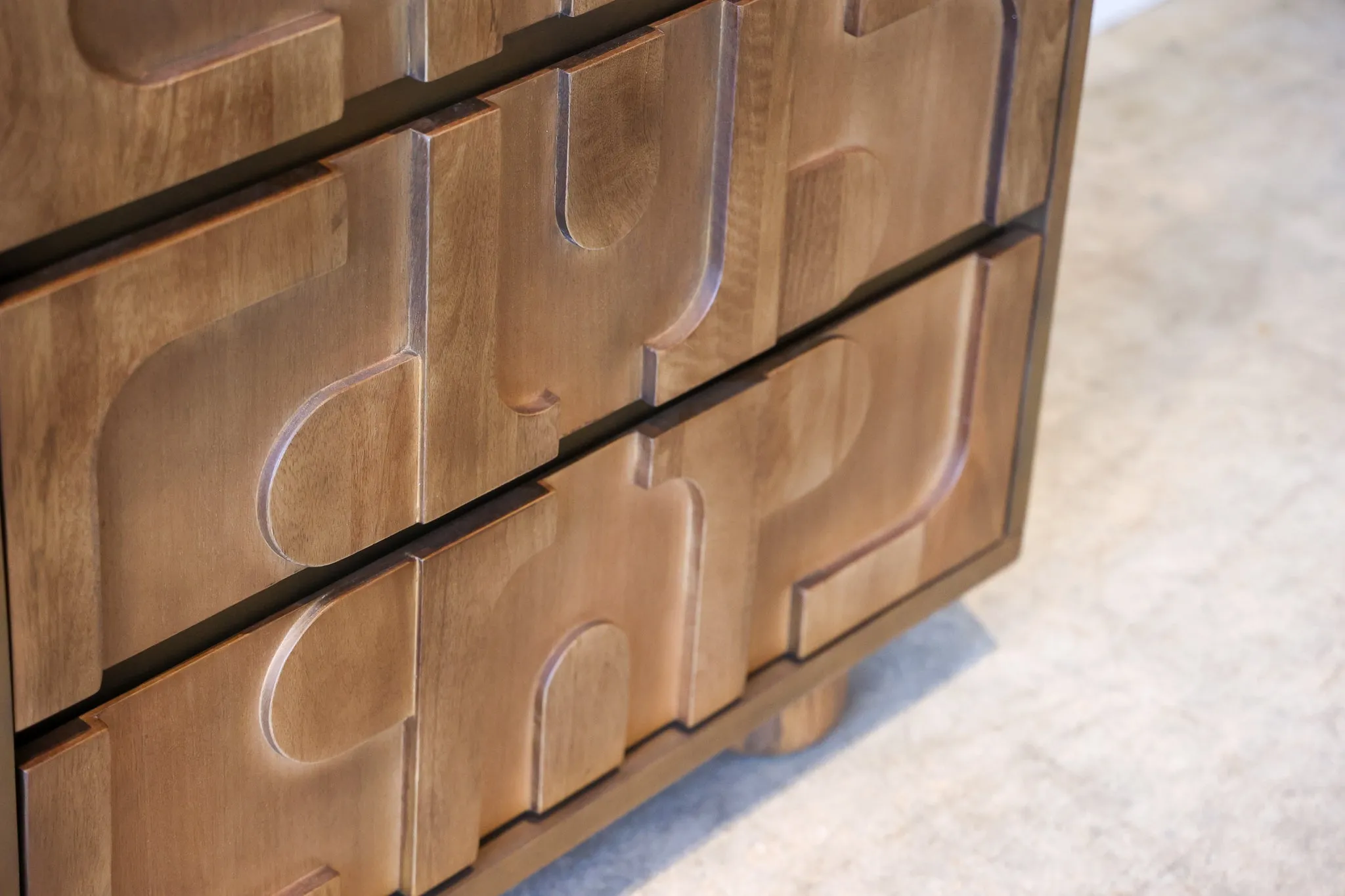 Funky Dresser