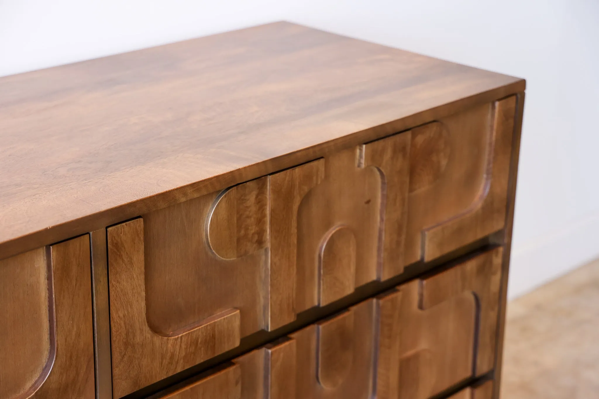 Funky Dresser