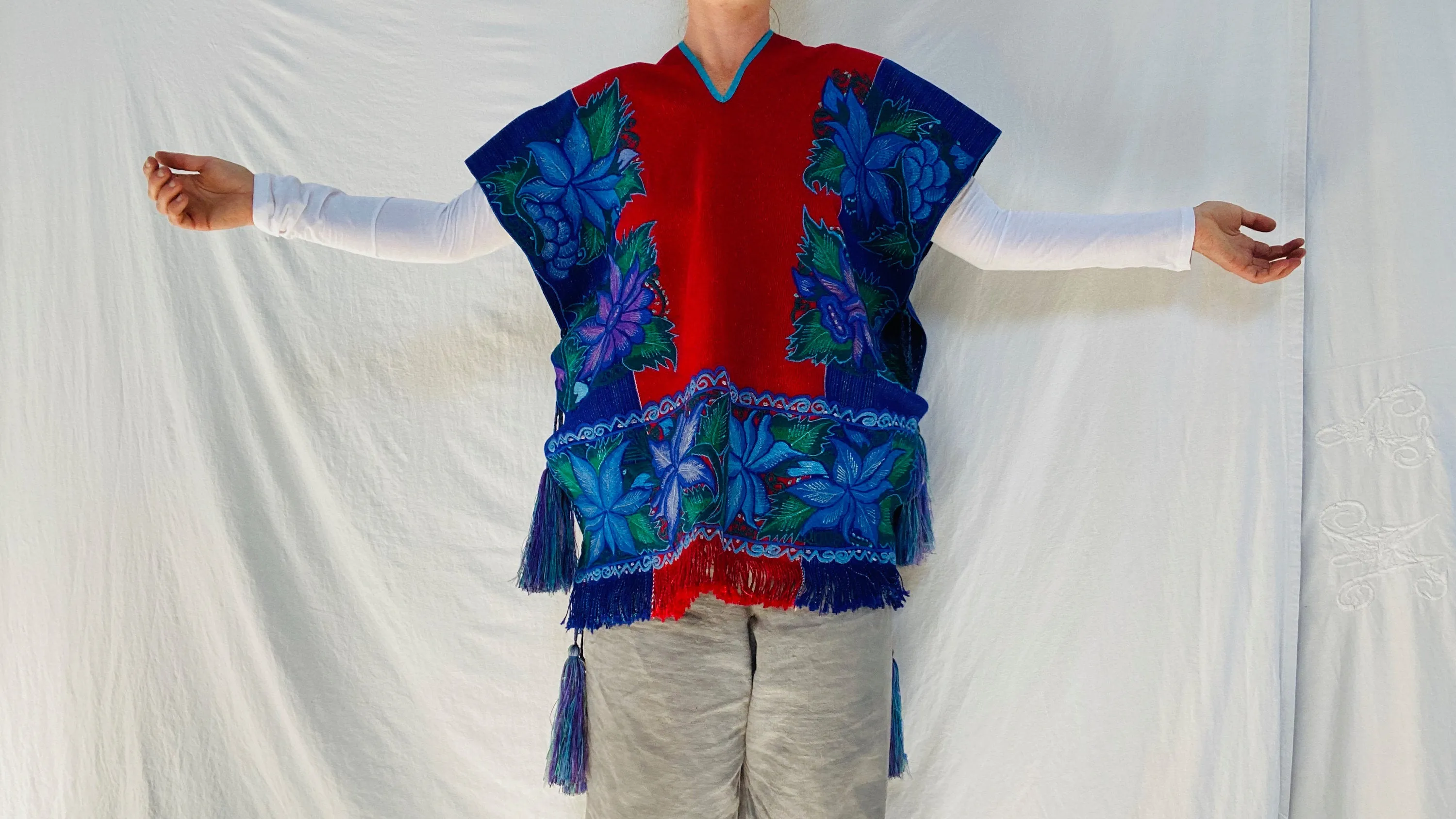 Vintage Zinacantan Poncho. Chiapas Mexico.